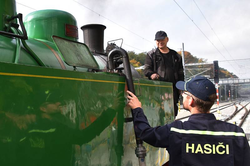 První říjnovou sobotu uspořádali nadšenci cestu z Brna do Oslavan a zpět.