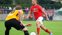 Fotbalisté Zbrojovky (v červeném) ve druhém kole MOL Cupu zvítězili v Rosicích 4:0.