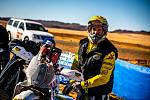 Popis fotky: Jan Brabec - Rallye Dakar - 5. etapa: Úla - Háil (563 km celkově/353 km rychlostní zkouška), 9. ledna 2020. Český motocyklista Jan Brabec z týmu Big Shock Racing se strojem značky KTM.    Rijád (Saúdská Arábie) - Pilot kamionu Iveco Martin Ma