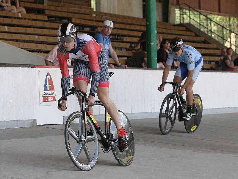 Na víkendovou Grand Prix Brno v dráhové cyklistice si na velodrom našlo cestu kolem tisícovky příznivců atraktivního sportu.