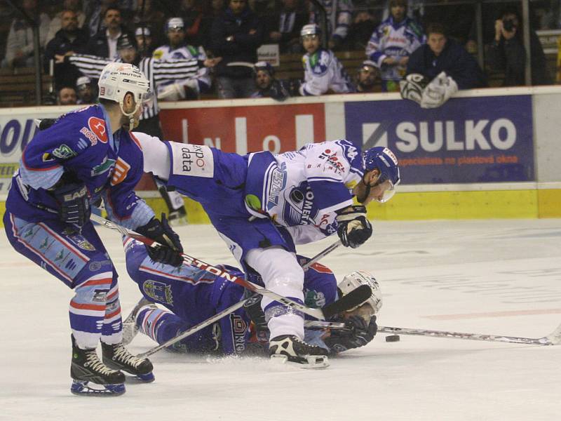 1. hokejová liga, 2. zápas semifinále: Kometa vs. Chomutov 4:2