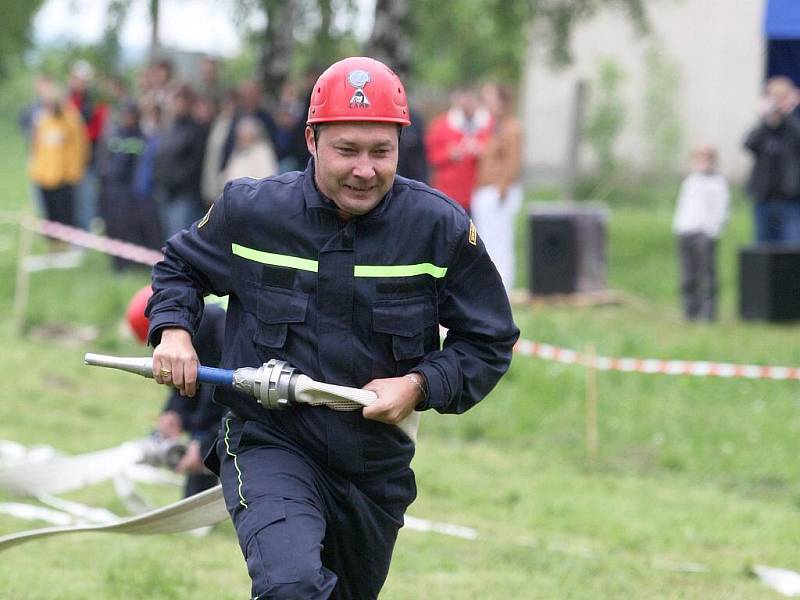 Dobrovolní hasiči z Újezdu u Brna slavili 125 let svojí existence.