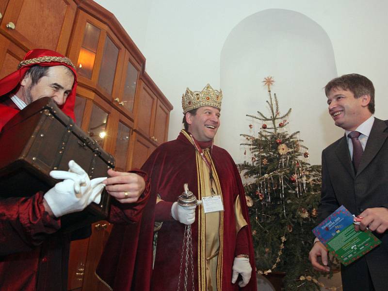 Tři králové na návštěvě u brněnského primátora Romana Onderky.