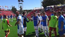  Čeští reprezentanti v malém fotbalu vstoupili do evropského šampionátu vítězstvím 2:1 nad Španěli.