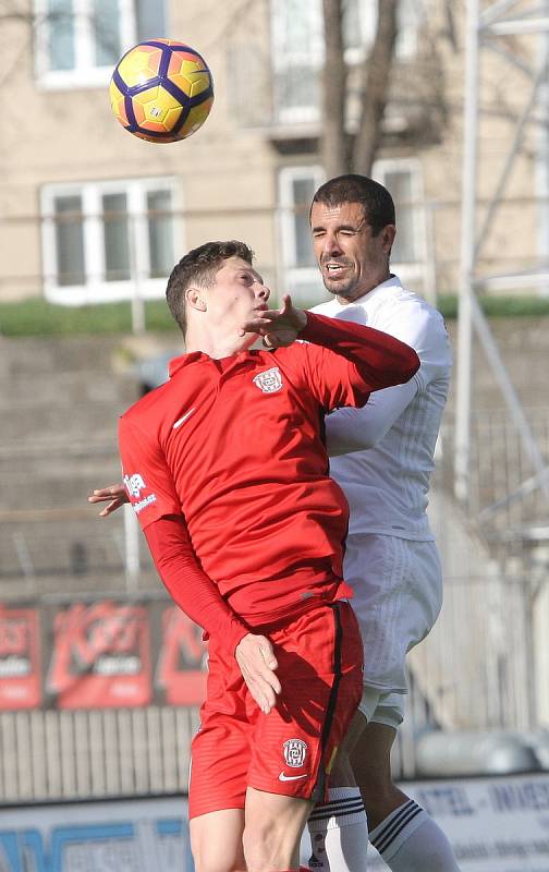 Fotbalisté Zbrojovky podlehli na domácím trávníku Mladé Boleslavi 2:3.