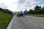 Jednoho mrtvého a několik zraněných si vyžádala úterní dopravní nehoda na 175. kilometru dálnice D1 u Říčan na Brněnsku ve směru z Brna do Prahy.