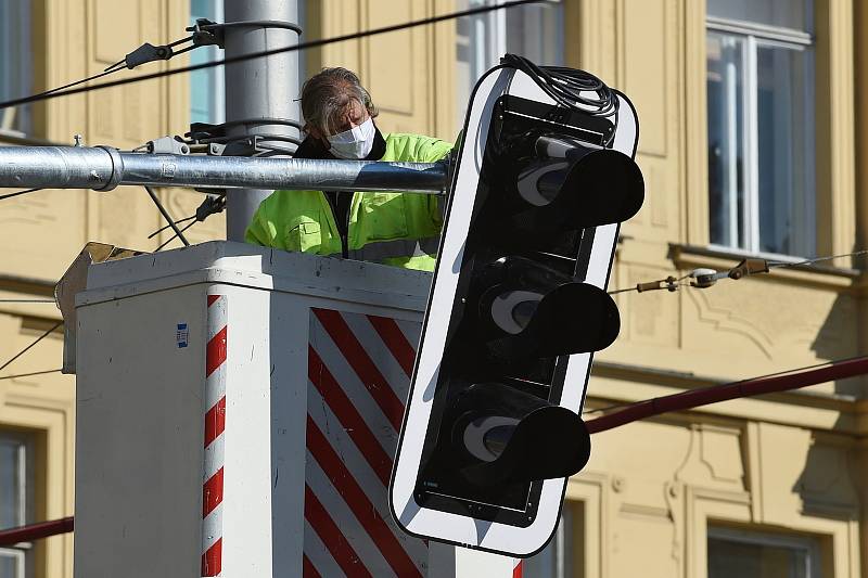 Vybrané semafory v Brně budou upřednostňovat vozy MHD.