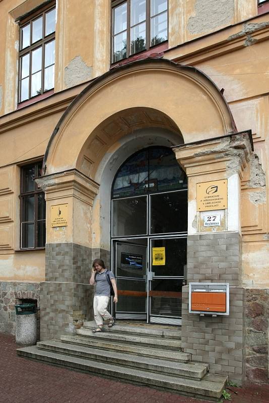 Gymnázium Pavla Křížkovského v Kristenově ulici v Brně.