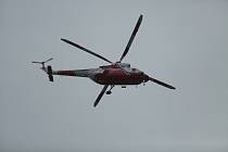 U nehody zasahoval i záchrannářský vrtulník. Ilustrační foto.