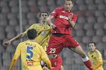 Fotbalisté brněnské Zbrojovky (v červeném) zdolali na domácím hřišti Jihlavu 1:0.