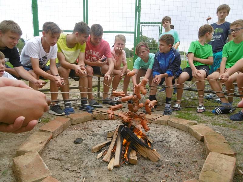 Fotbalový kemp Petra Švancary v Rosicích má letos jubilejní desátý ročník.