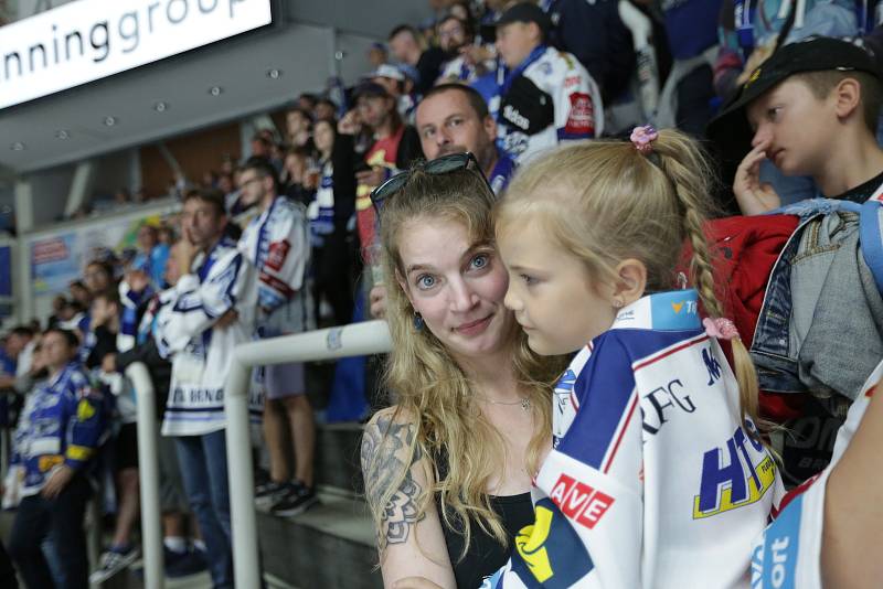 Fanoušci při letošní domácí premiéře hokejové Komety Brno.