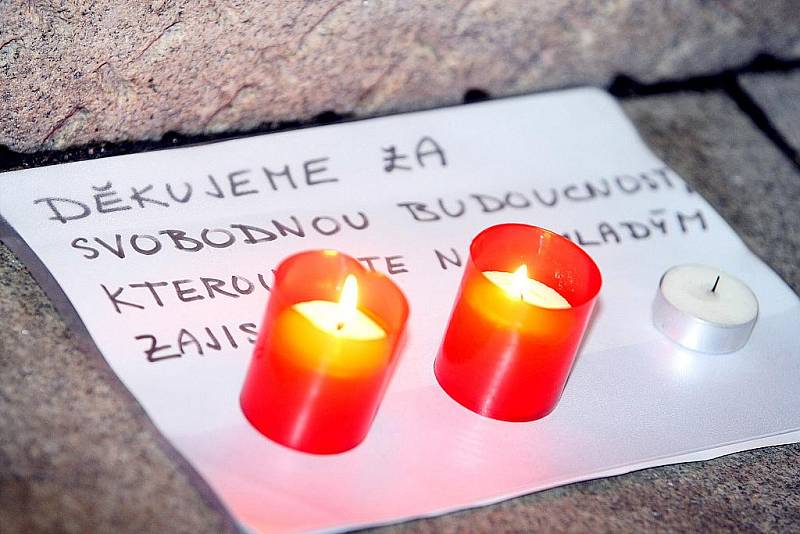 Lidé uctili v Brně památku zesnulého Václava Havla.