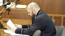 Jednání u olomouckého vrchního soudu v případu čtyřnásobné vraždy s obviněným Kevinem Dahlgrenem.
