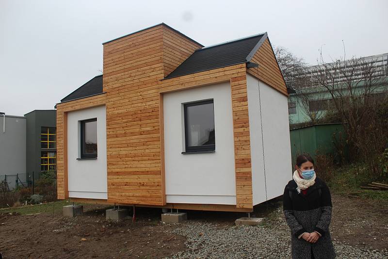 Vědci a studenti z brněnské Mendelovy univerzity postavili experimentální modul dřevostavby.