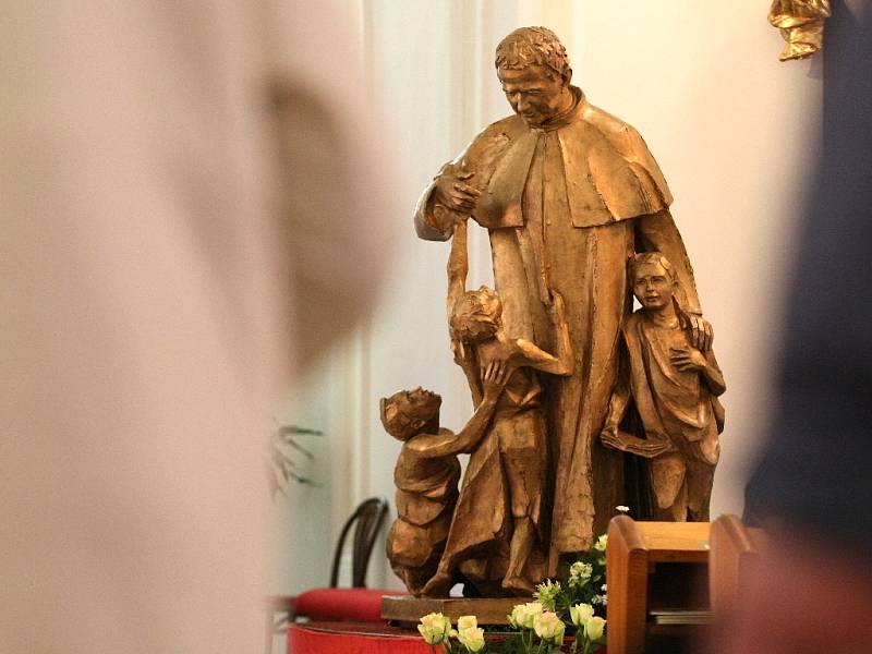 Ostatky světce Dona Bosca dorazily do salesiánského kostela svatého Jiljí v brněnské Líšni.