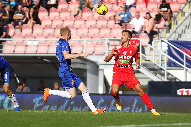 4. kolo FORTUNA:LIGY: FC Zbrojovka Brno (červená - Růsek) - SK Sigma Olomouc 2:4.