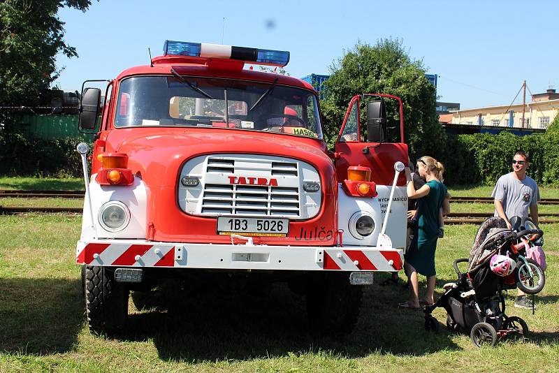 Pestrý program nabídl sobotní Festival na nábřeží. Konal se na několika místech podél řeky Svitavy od Bílovic po Tuřany. Součástí byla i neckyáda.