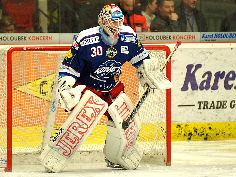 Kometa Brno padla na ledě Karlových Varů 3:5 a klesá tabulkou.