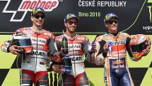 Vyhlášení vítězů závodu Moto GP - 1. Andrea Dovizioso, 2. Jorge Lorenzo a 3. Marc Márquez