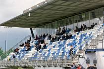 I v nové sezoně zatím bude na fotbalový stadion v Líšni chodit omezený počet diváků.
