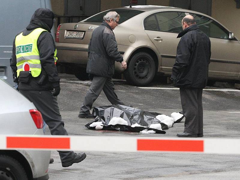 Mrtvý muž u hotelu Continental v Brně.