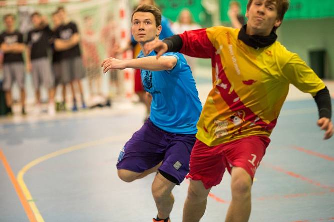 Loňské halové mistrovství České republiky v ultimate frisbee.