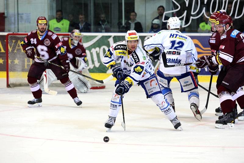 Hokejová Kometa Brno promrhala možnost mečbolu na postup do finále. Podlehla Spartě 0:2.
