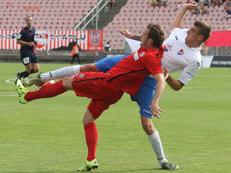 Fotbalisté Zbrojovky Brno (v červeném) porazili Baník Ostrava 2:1.