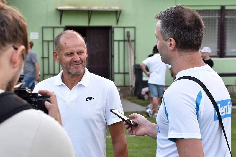 Fotbalový šoumen Petr Švancara se za Střelice uvedl dvěma góly proti FK Znojmo a pomohl k výhře 6:1.