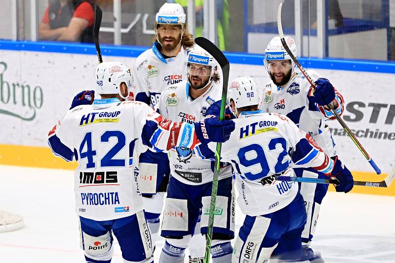 Hokejové Kometě Brno skončila v úterý karanténa kvůli 22 nakaženým lidem v klubu.