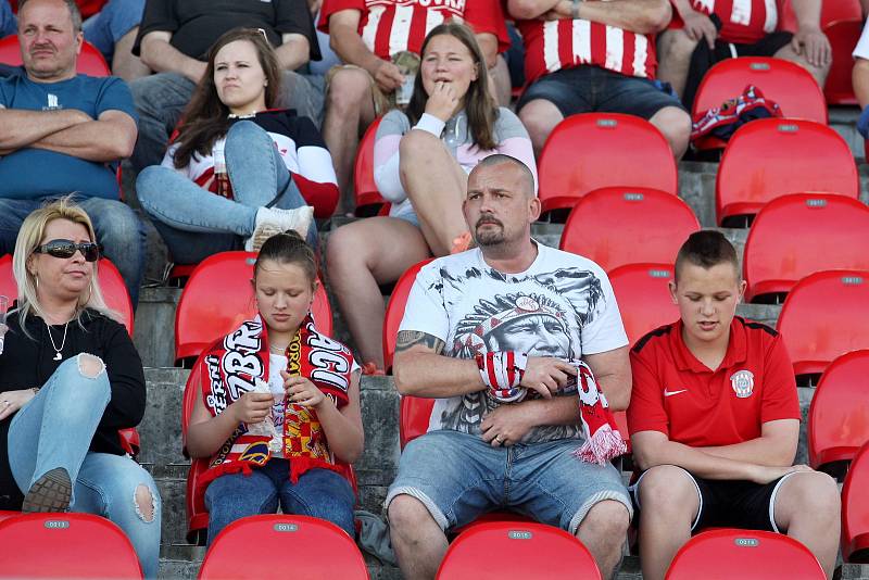 Fotbalisté brněnské Zbrojovky prohráli popáté v řadě, tentokrát 27. kole první ligy podlehli Jablonci 0:3.