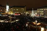 Slavnostní rozsvícení vánočního stromu na brněnském náměstí Svobody.