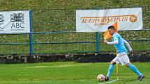 Boskovičtí fotbalisté (v modrém) porazili vedoucí Bohunice na jejich hřišti 1:0.