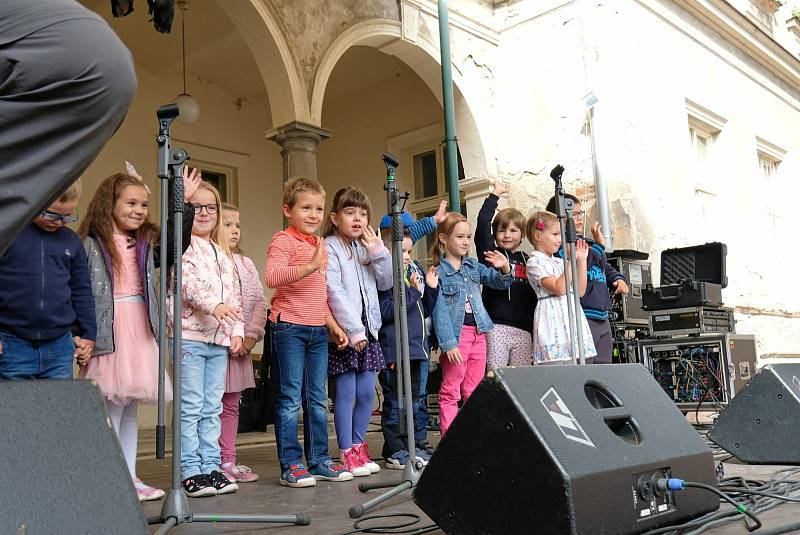 Den národnostních menšin se uskuteční v neděli 19. září na kuřimském zámku.