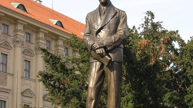 Zaslouží si prezident Beneš sochu v Brně stejně jako je tahle v Praze?