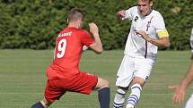 Blanenští fotbalisté (v červeném) podlehli brněnské Líšni 0:1.