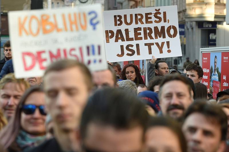 Demonstrace proti Andreji Babišovi v Brně.