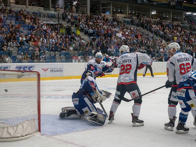 Piráti v první kole letošní extraligy přivítali loňského mistra Kometu Brno.