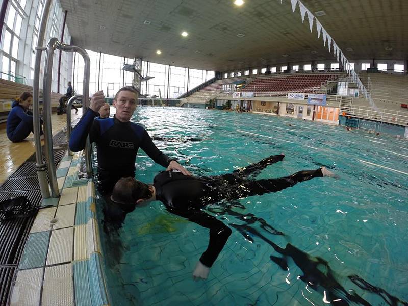 Redaktorka Deníku Rovnost Věra Sychrová si zkusila kurz freedivingu, tedy potápění na jeden nádech bez výstroje.