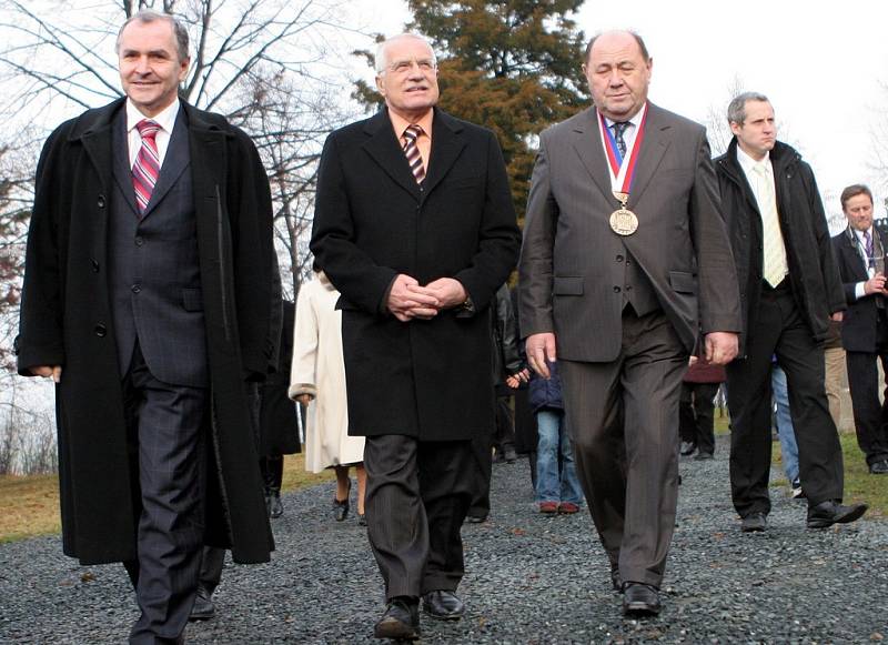 Prezident Václav Klaus v areálu Památníku Mohyla míru