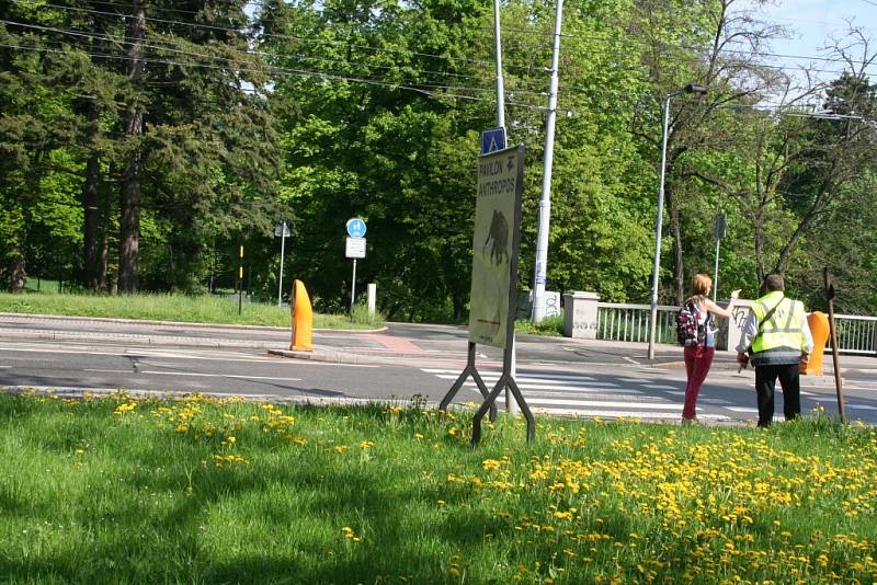 Policisté oslovili v Brně sto dvacet chodců a také dvacet cyklistů