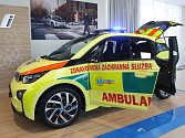 Jihomoravští zdravotničtí záchranáři budou jezdit k pacientům elektromobilem.