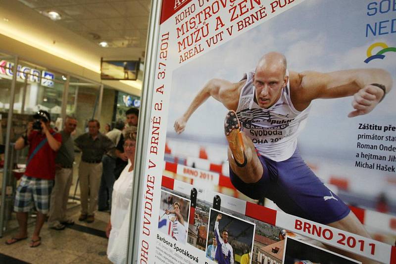 Výstavu s názvem Z minulosti do současnosti atletiky v Brně hostí od pondělí brněnská obchodní galerie Vaňkovka. 