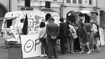 Červen 1990, svobodné volby v Chomutově.
