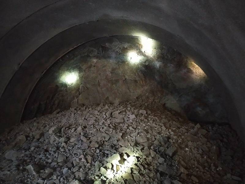 Jak probíhala stavba tramvajového tunelu v Žabovřeské.