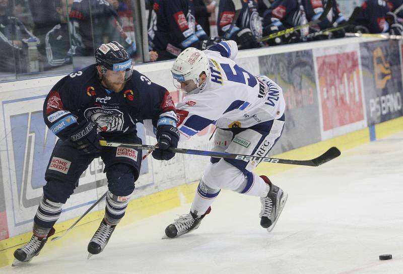 Hokejisté brněnské Komety ovládli třetí finálové utkání 3:0 a stejným poměrem vedou i v celé sérii s Libercem hrané na čtyři vítězství.