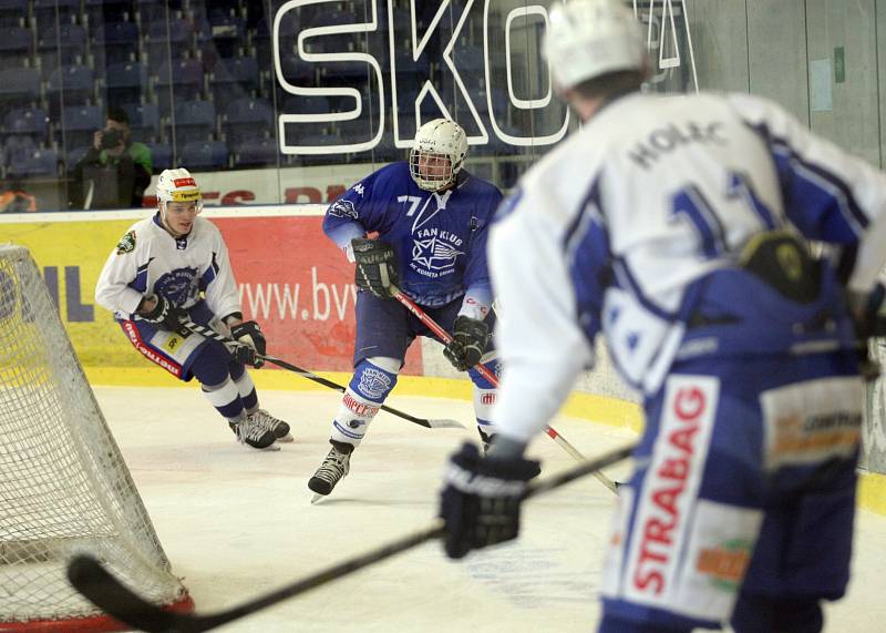 Hokejisté Komety v sobotu fanouškům otevřeli nejen brány Kajot Areny, ale i zákulisí extraligového týmu a haly.