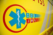 Opilá pacientka napadla ve středu ráno záchranáře při zásahu v brněnských Židenicích. Ilustrační foto