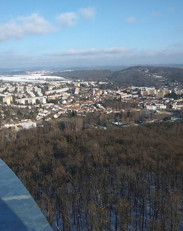 Výšlap na rozhlednu Holedná se v pondělním odpoledni vydařil. Foto: Zdenka Hrazdilová